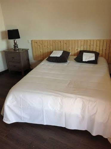 Hotel The Resid For Calixte à Pérouges Extérieur photo